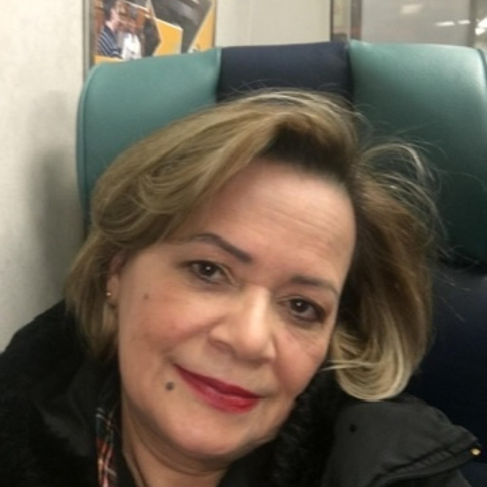 Meet your Posher, Ana